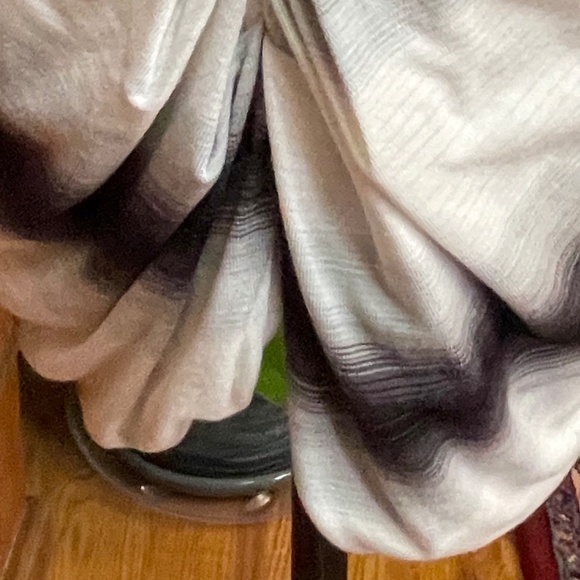 WHBM knit top NWOT - Picture 4 of 5